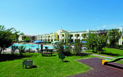 VILLAGGIO CALYCANTHUS